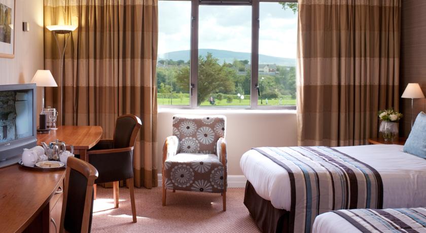 The Radisson Roe Park Resort