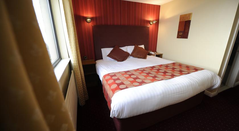 Valley Hotel, Fivemiletown, Tyrone