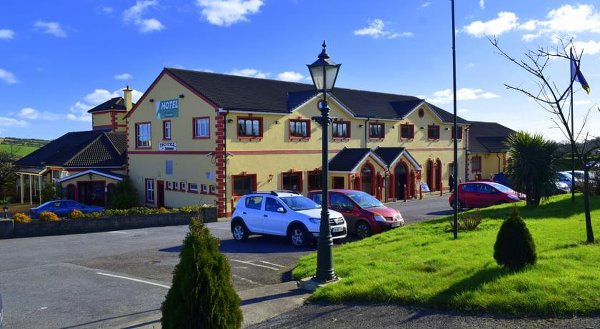 Rhu Glenn Country Club Hotel
