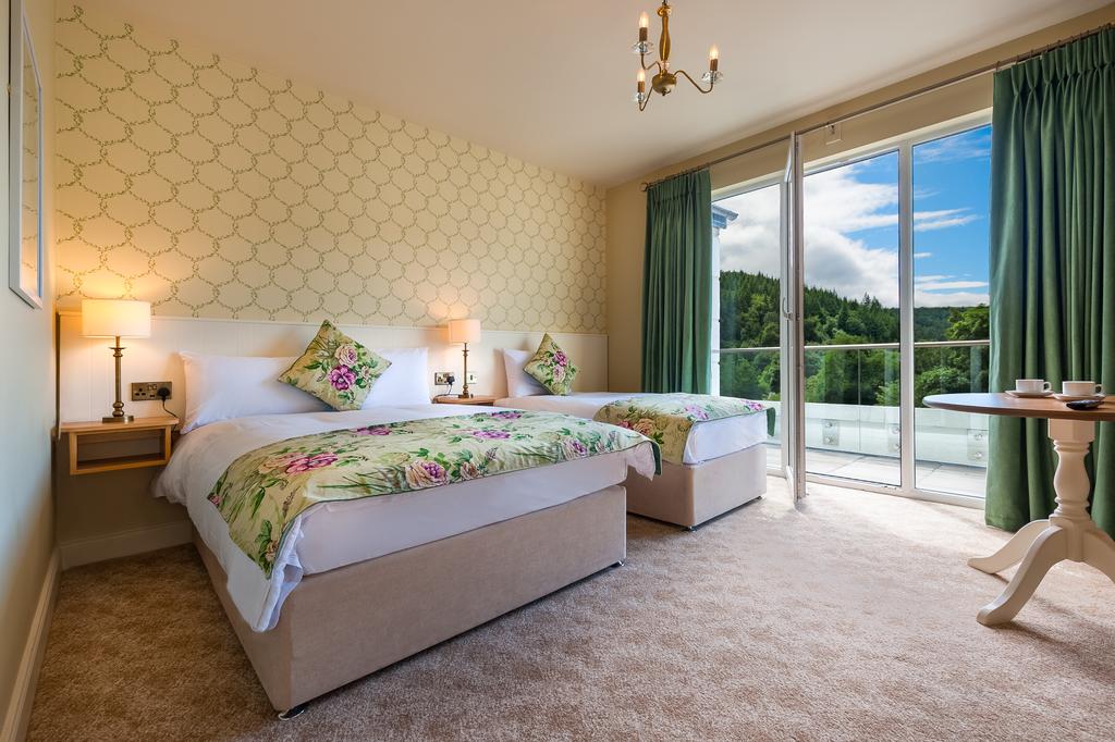 Woodenbridge Hotel
